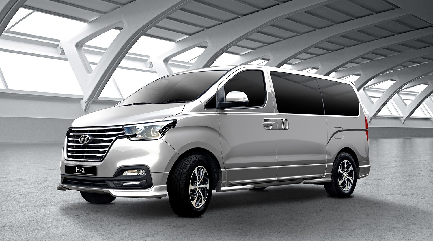 Alpine Chauffeurs – Premium Taxi Nottingham to Birmingham Airport Chauffeur Service